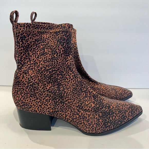 Society Amuse X Matisse Shoes - Society Amuse X Matisse Women’s Sock Boot Size 8 ‘Liliana' Boot Animal Print